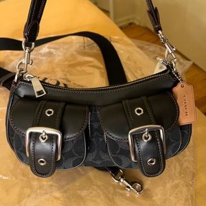 Coach Signature black Denim Ashton baguette